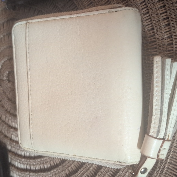 Kate Spade Zip Around Wallet - Picture 2 of 5